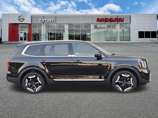 Ebony Black 2025 Kia Telluride S