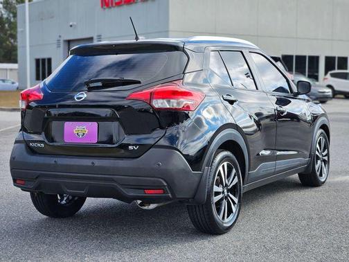 2020 Nissan Kicks SV