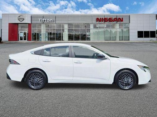 Cloud White 2026 Nissan Sentra SV