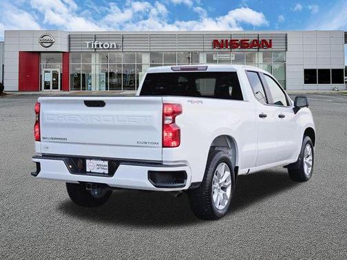 Summit White 2025 Chevrolet Silverado 1500 Custom