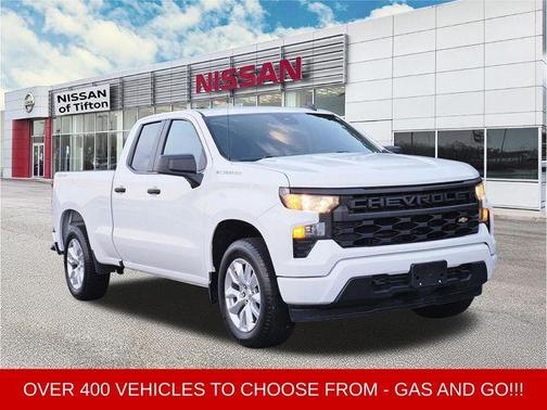 Summit White 2025 Chevrolet Silverado 1500 Custom