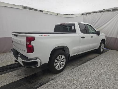 Summit White 2025 Chevrolet Silverado 1500 Custom