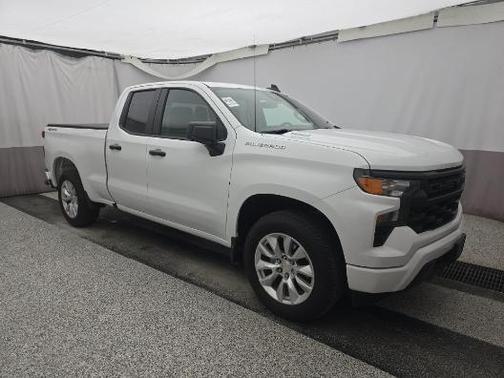 Summit White 2025 Chevrolet Silverado 1500 Custom