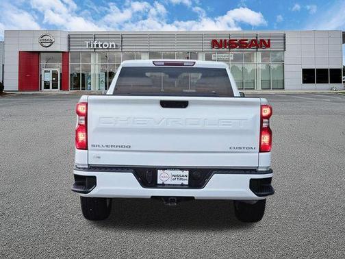 Summit White 2025 Chevrolet Silverado 1500 Custom
