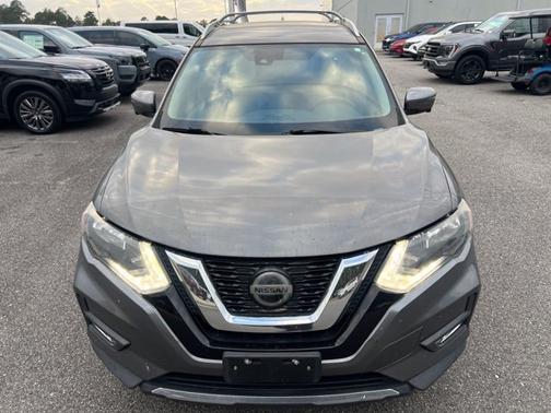 Gun Metallic 2019 Nissan Rogue SL