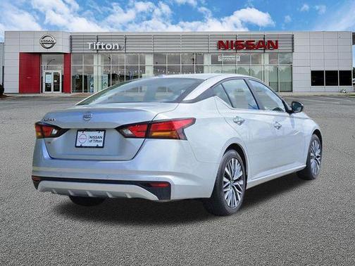 Brilliant Silver Metallic 2025 Nissan Altima SV