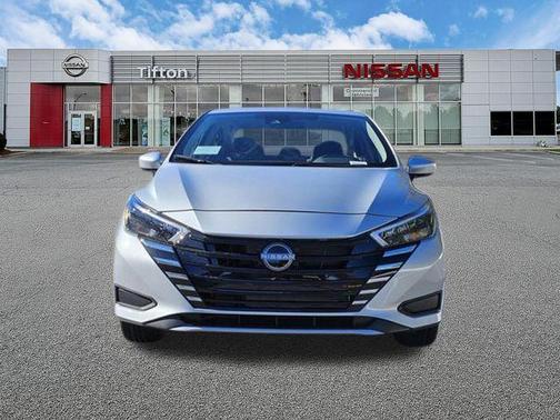 Brilliant Silver Metallic 2025 Nissan Versa 1.6 SV