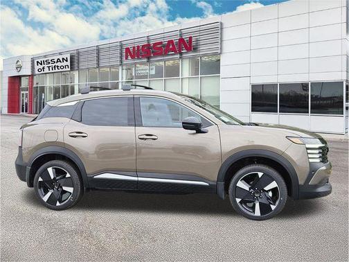 Canyon Bronze M 2026 Nissan Kicks SR
