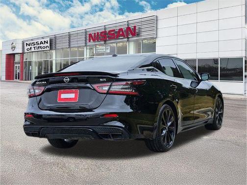 2023 Nissan Maxima SR