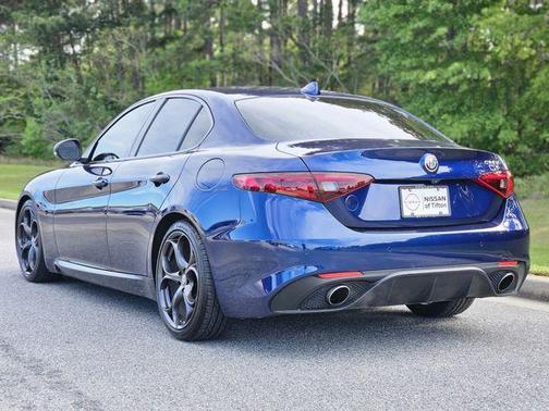 Montecarlo Blue Metallic 2017 Alfa Romeo Giulia Ti