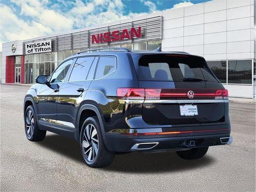 Deep Black Pearl Effect 2025 Volkswagen Atlas 2.0T SE w/Technology