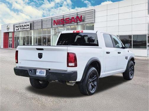 Bright White Clearcoat 2024 RAM 1500 Classic SLT