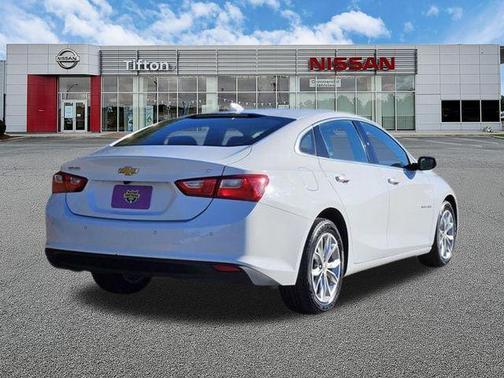 Summit White 2024 Chevrolet Malibu LT