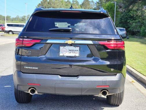 Mosaic Black Metallic 2023 Chevrolet Traverse LT Leather