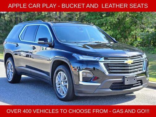 Mosaic Black Metallic 2023 Chevrolet Traverse LT Leather