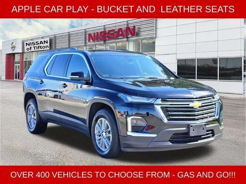 Mosaic Black Metallic 2023 Chevrolet Traverse LT Leather