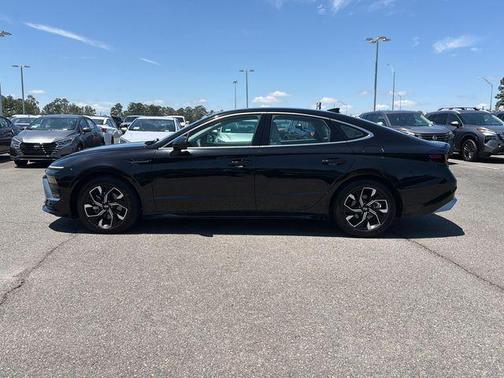 Black 2025 Hyundai SONATA SEL