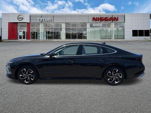 Black 2025 Hyundai SONATA SEL