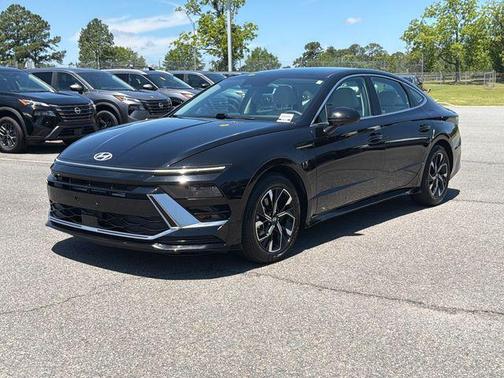 Black 2025 Hyundai SONATA SEL