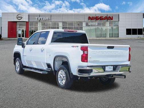 Summit White 2025 Chevrolet Silverado 2500 LT