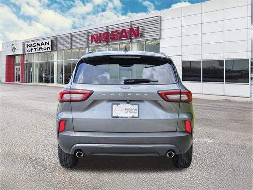Gray Metallic 2025 Ford Escape ST-Line