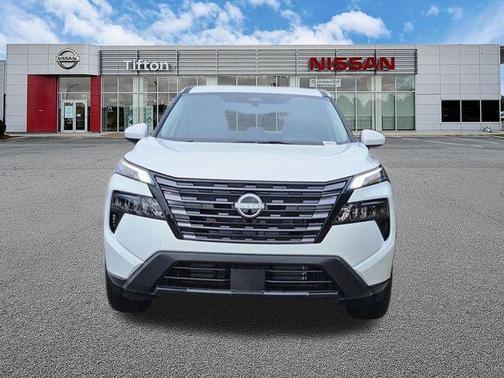 Everest White P 2026 Nissan Rogue SV