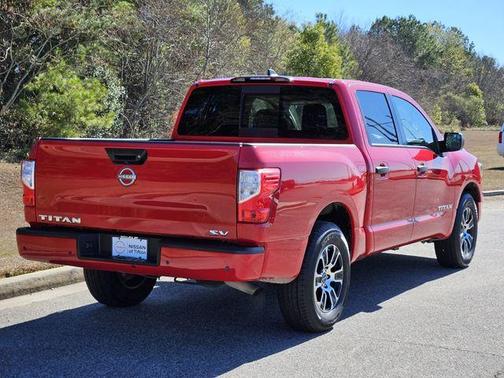 2023 Nissan Titan SV