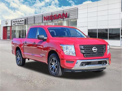 2023 Nissan Titan SV