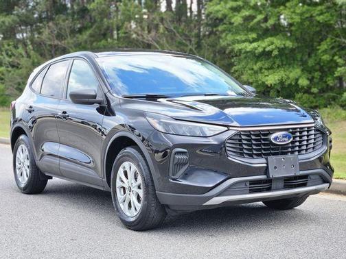 Black Metallic 2025 Ford Escape Active