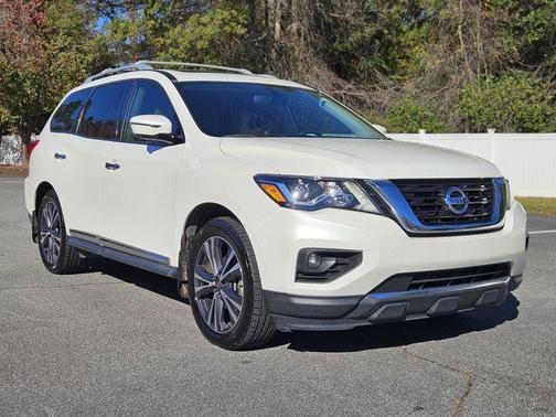 2020 Nissan Pathfinder Platinum