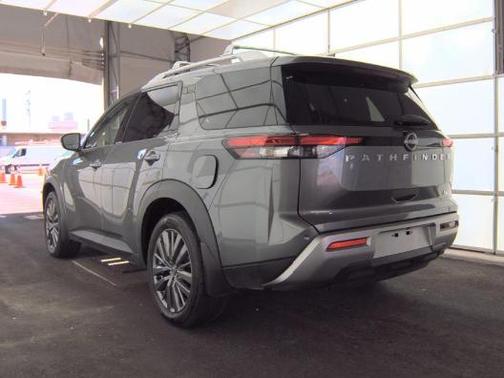 Gun Metallic 2023 Nissan Pathfinder SL