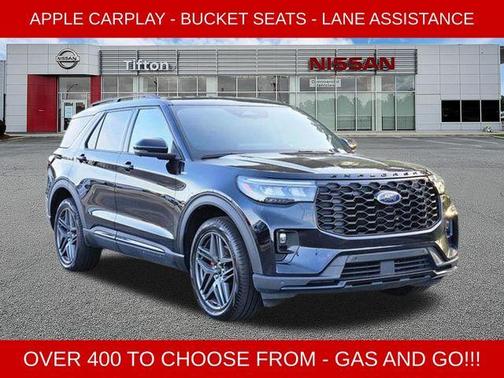 Black Metallic 2025 Ford Explorer ST-Line