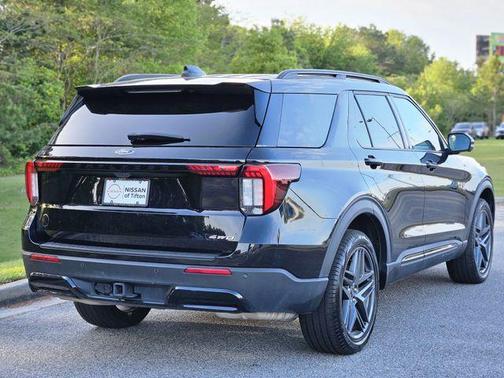 Black Metallic 2025 Ford Explorer ST-Line