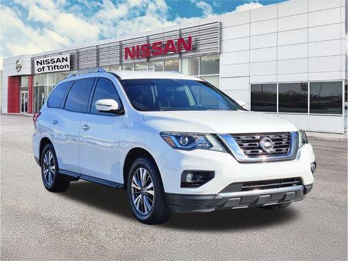 2020 Nissan Pathfinder SV