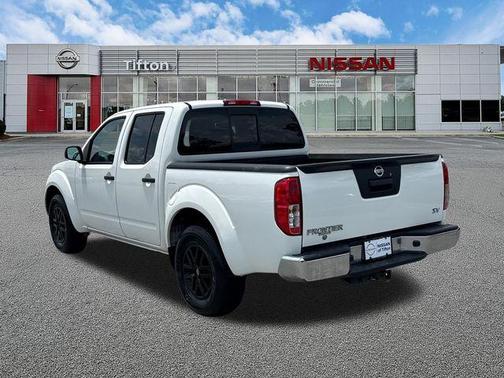 Glacier White 2019 Nissan Frontier SV