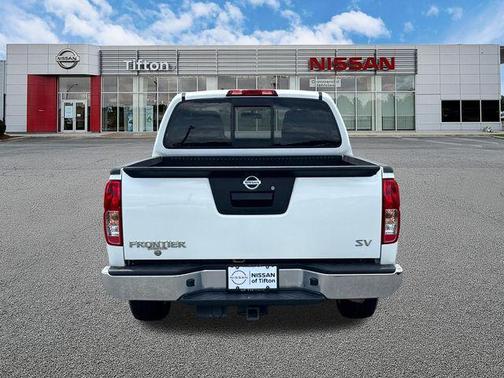Glacier White 2019 Nissan Frontier SV