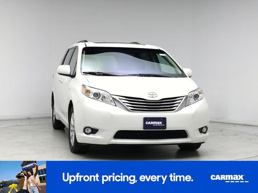 White 2017 Toyota Sienna XLE