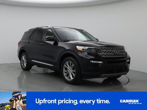 Black 2022 Ford Explorer Limited