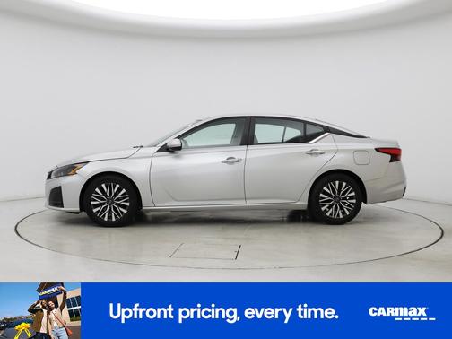 2023 Nissan Altima SV