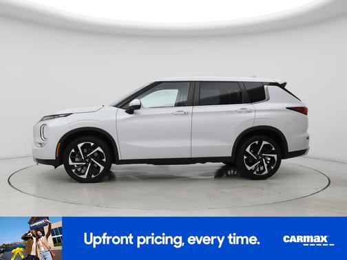 2023 Mitsubishi Outlander SE