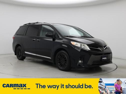 2019 Toyota Sienna XLE