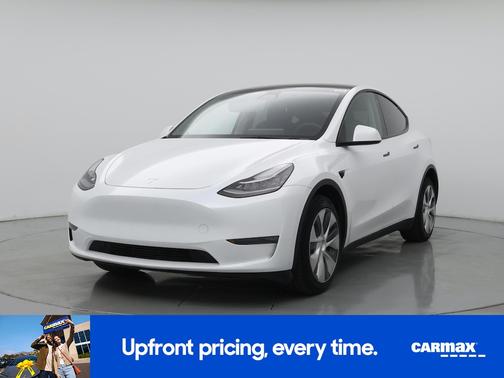 White 2023 Tesla Model Y