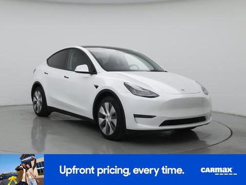 White 2023 Tesla Model Y