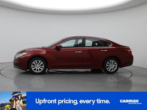 Red 2016 Nissan Altima S