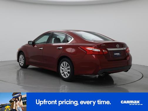 Red 2016 Nissan Altima S