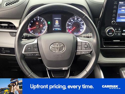 2021 Toyota Highlander LE
