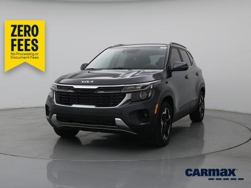 Gray 2024 Kia Seltos EX