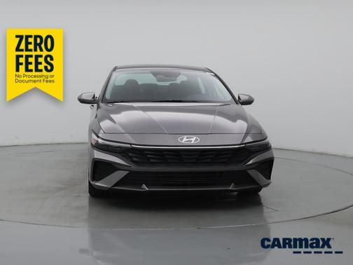 Gray 2024 Hyundai ELANTRA SE