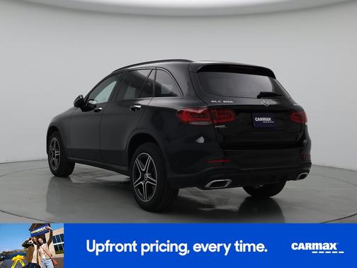 Black 2022 Mercedes-Benz GLC 300