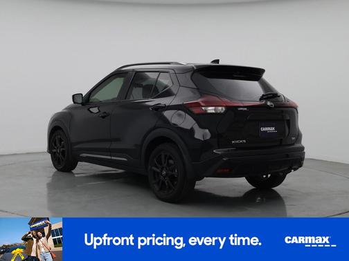Black 2023 Nissan Kicks SR